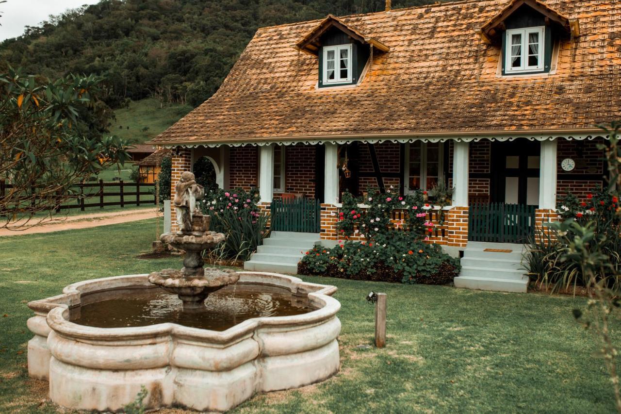 Aconchegante Casa De Hospedagem Enxaimel Timbo  Bagian luar foto
